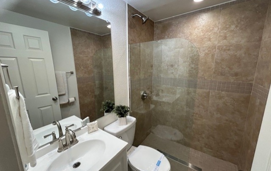 79380 Avenue 42, Bermuda Dunes, CA 92203, 3 Bedrooms Bedrooms, ,1 BathroomBathrooms,Apartment,For Rent,Avenue 42,1068
