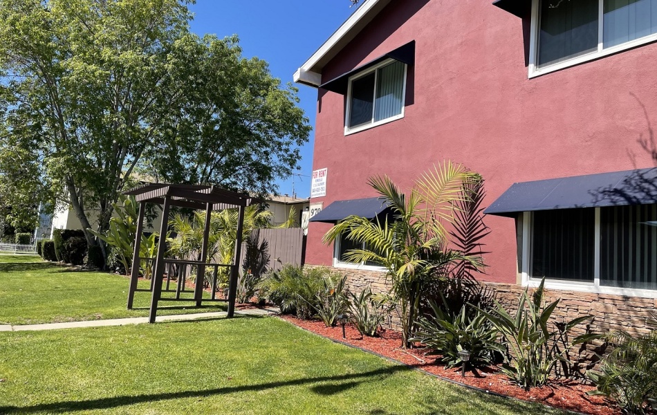 970 Mission Dr., Costa Mesa, CA 92626, 0 studio  Bedrooms Bedrooms, ,1 BathroomBathrooms,Apartment,For Rent,Mission Dr. ,1085