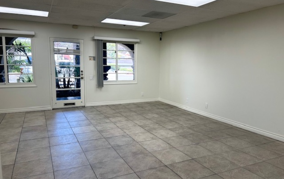 3551 Camino Mira Costa, San Clemente, CA 92672, ,Office,For Rent,Camino Mira Costa,Camino Mira Costa,2,1090